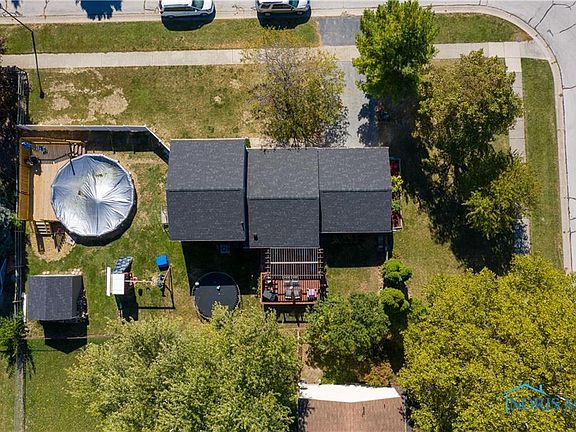 2nd image of 2540 Eden East Dr