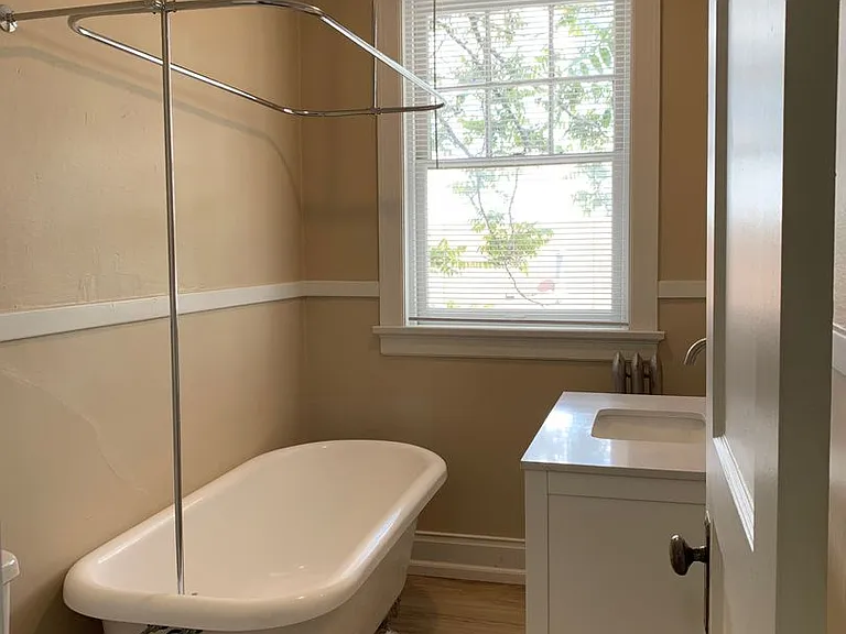 8 S Magnolia St — Photo 4