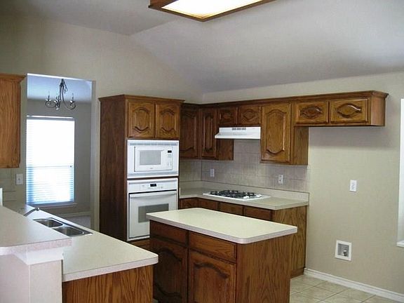 2nd image of 2730 Green Gables Ct