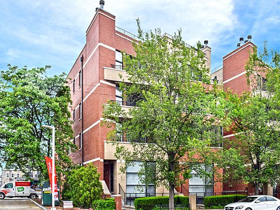 3rd image of 1516 W Grand Ave APT 2w