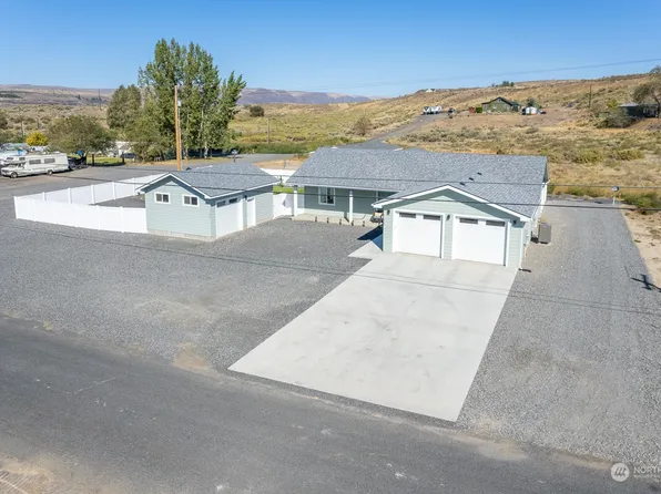 612 3rd Avenue NE, Soap Lake, WA 98851