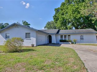 17710 Sunrise Dr, Lutz, FL 33549