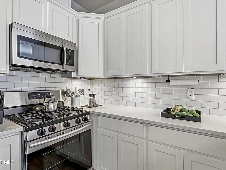 14941 Tierra Coruna Ave — Photo 18