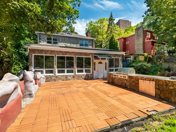 6015 Independence Avenue image 69 of 85