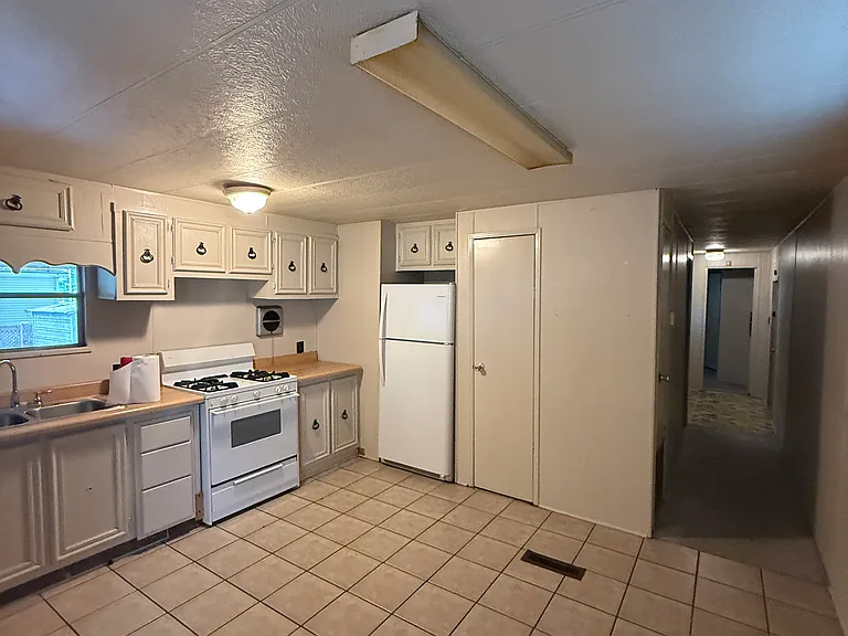 124 Margi Dr — Photo 2