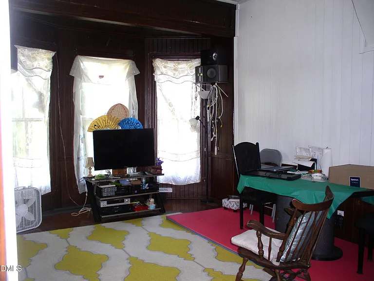 332 Rowland St — Photo 7