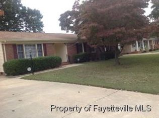 887 Southview Cir, Fayetteville, NC 28311