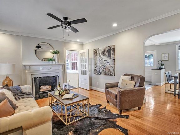 3rd image of 3803 Kensington Ave