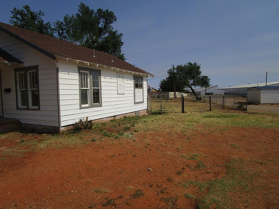 600 Avenue I NW, Childress, TX 79201 Zillow