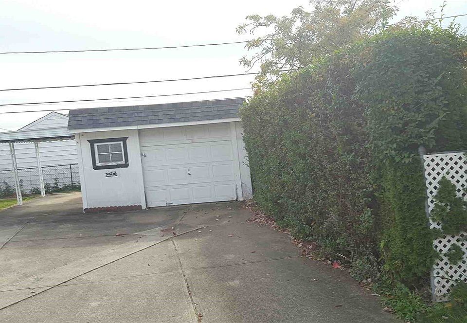 2nd image of 15906 Turney Rd