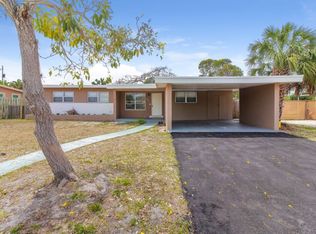 233 Henthorne Dr, Palm Springs, FL 33461