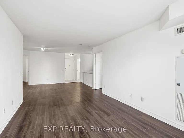 25 Kingsbridge Garden Cir #2120 — Photo 14