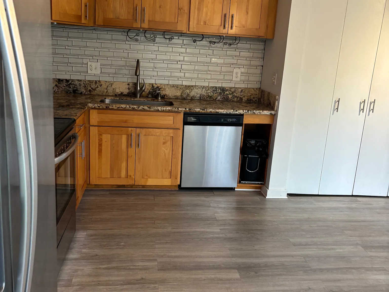 2 bed, 786 sqft, $2,700 — Photo 4