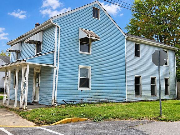 2nd image of 332 N 2nd St