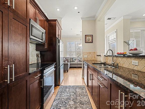 5th image of 5425 Closeburn Rd APT 210