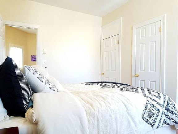 3rd image of 286 Nagle St APT 5