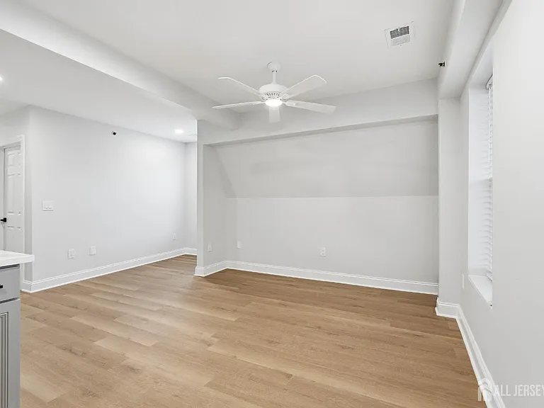 115 Remsen Ave — Photo 22