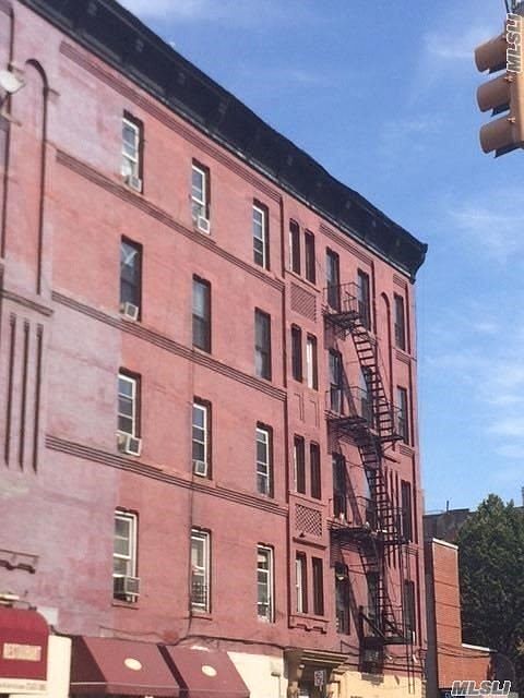 2nd image of 1675 Lexington Ave