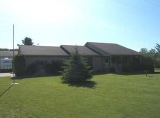 1281 S Saint Clair Rd, Saint Johns, MI 48879