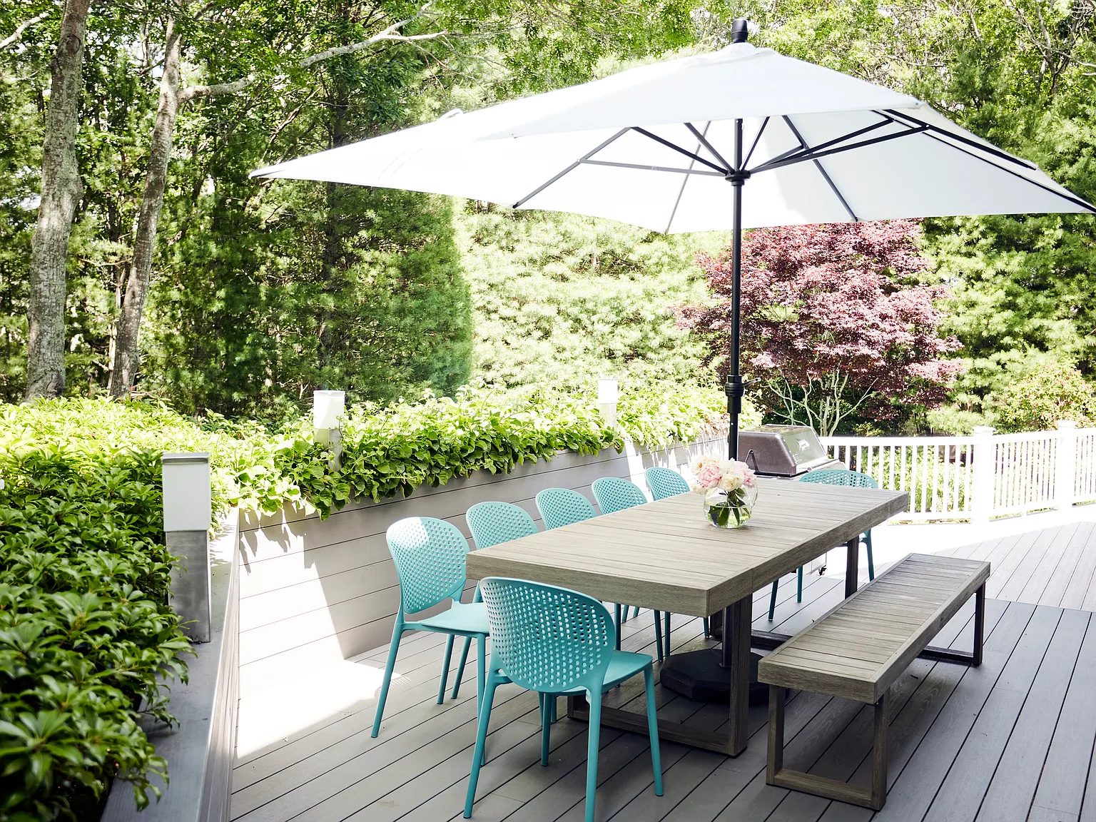 East Hampton Renovated Perfection — Photo 4