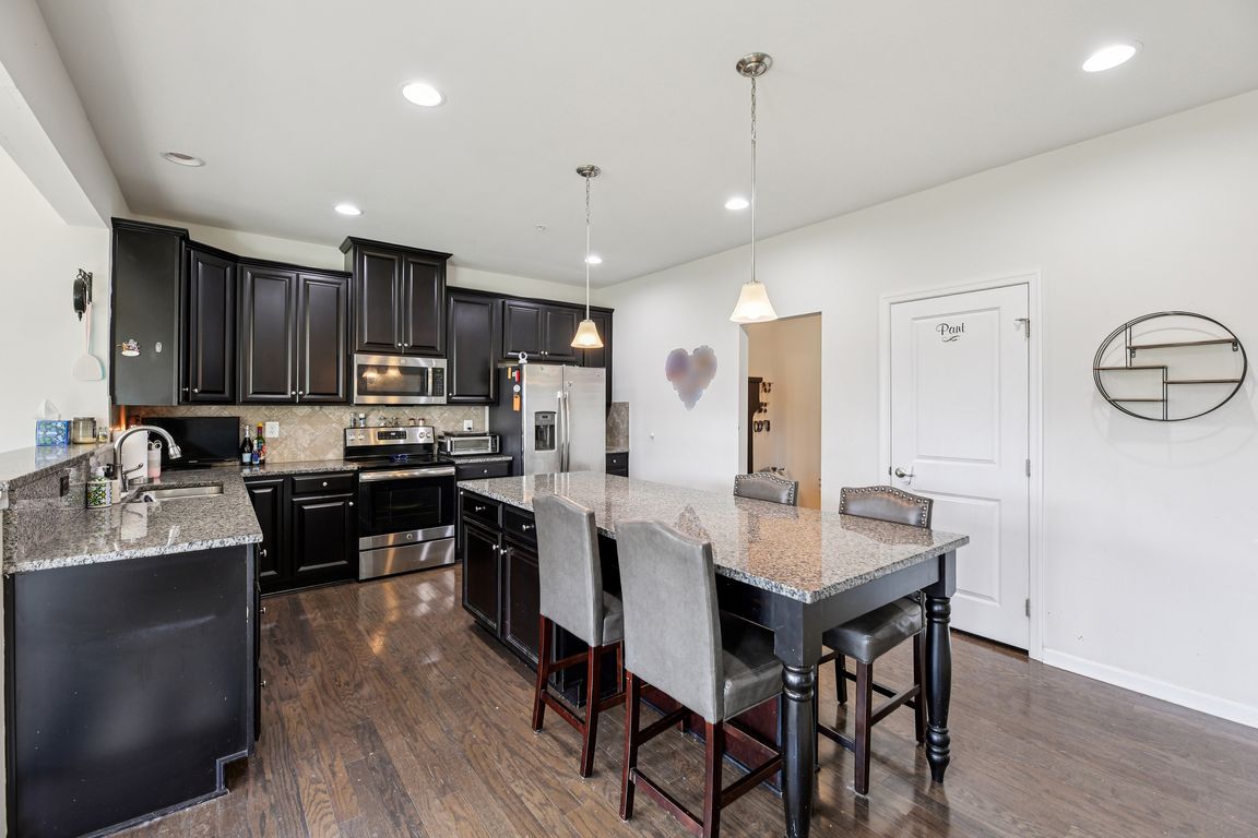 Allender Rd-1306-016.jpg