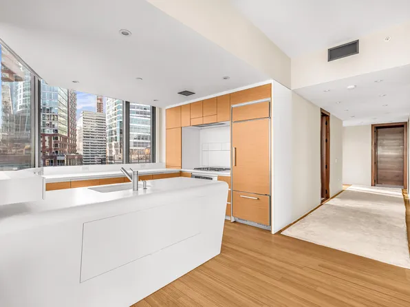 8 River Terrace image 8 of 26