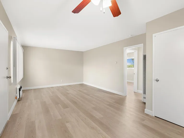 Linden Court Apartments — Photo 81