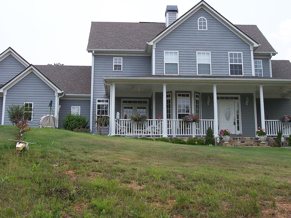 Front Photo of 200 Cavender Farms