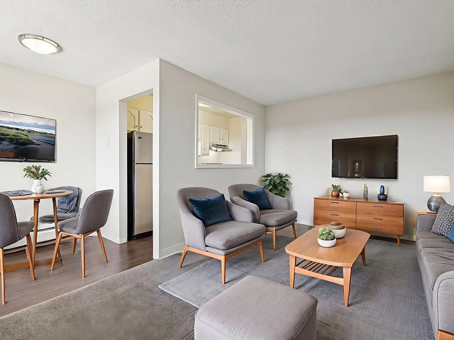 Meridian Garden Apartments — Photo 2