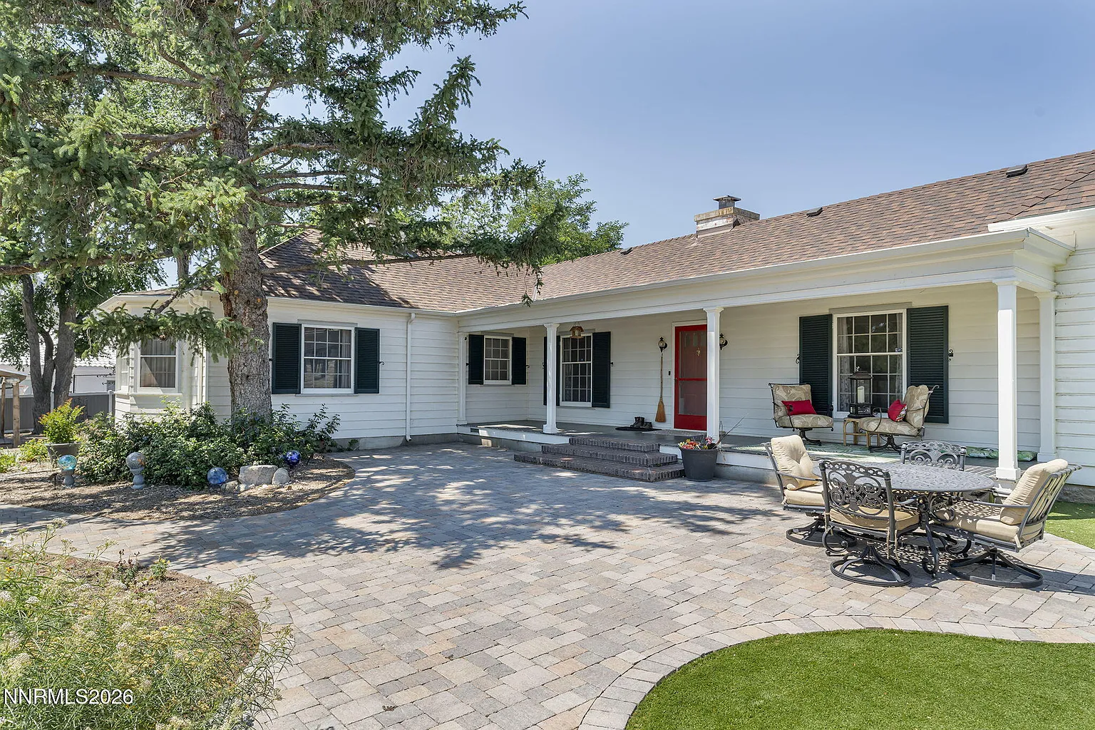 1651 N Winnie Ln photo 1