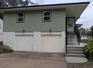 5621 Charles St, Omaha, NE 68132