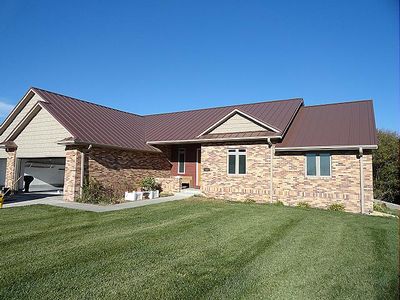 102 Valley View Dr, Marquette, NE, 68854