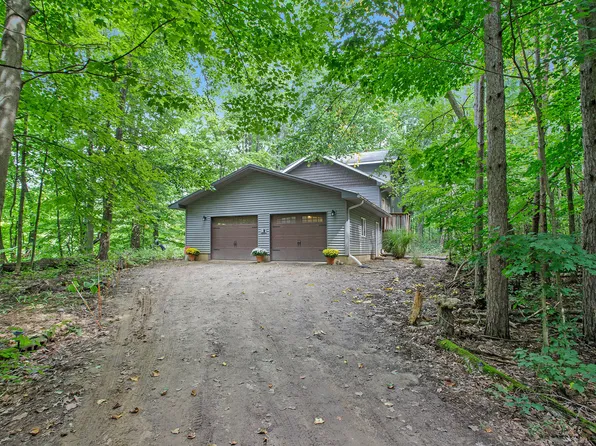 10953 Red Bud Trl, Berrien Springs, MI 49103
