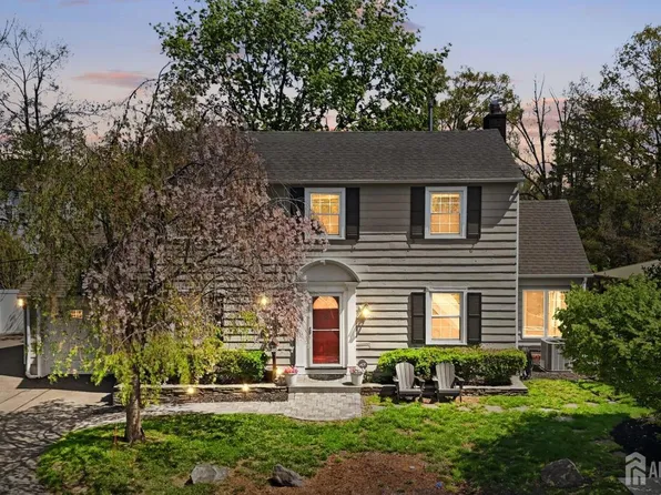 221 Maple Ter, North Plainfield, NJ 07060