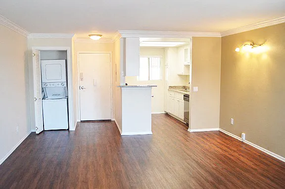 Valley Apartments — Photo 24