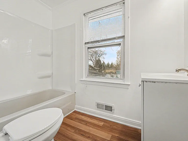 4142 Dearborn St — Photo 11
