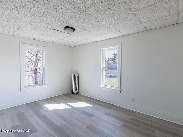 1424 N Market St — Photo 10
