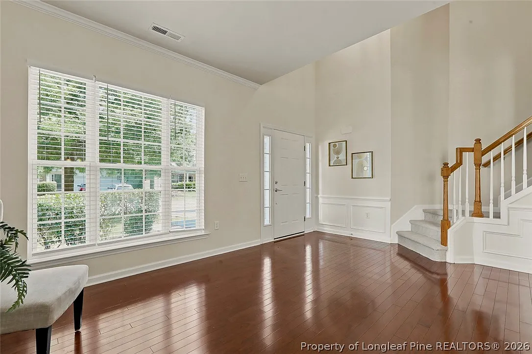 4 bed, 2.5 bath, 2577 sqft, $2,395 — Photo 4