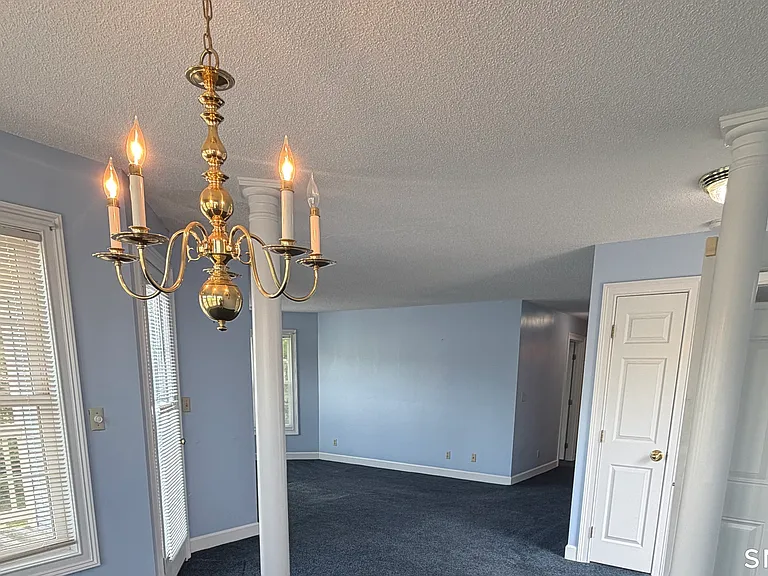 75 Redwood Dr #305 — Photo 1