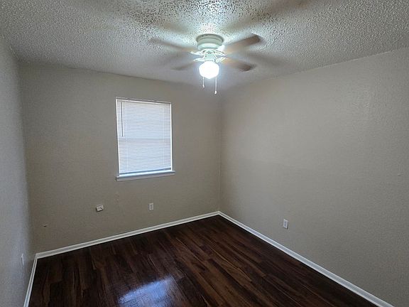 5th image of 3019 Aspin Dr