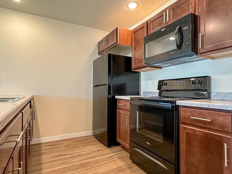713 Caroline St — Photo 259