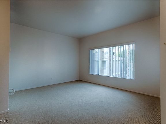 5th image of 251 S Green Valley Pkwy #1421