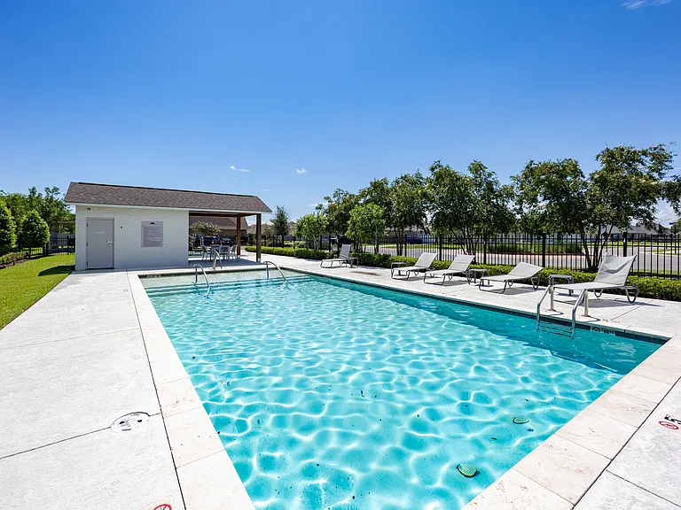 812 Beaumont Dr — Photo 15