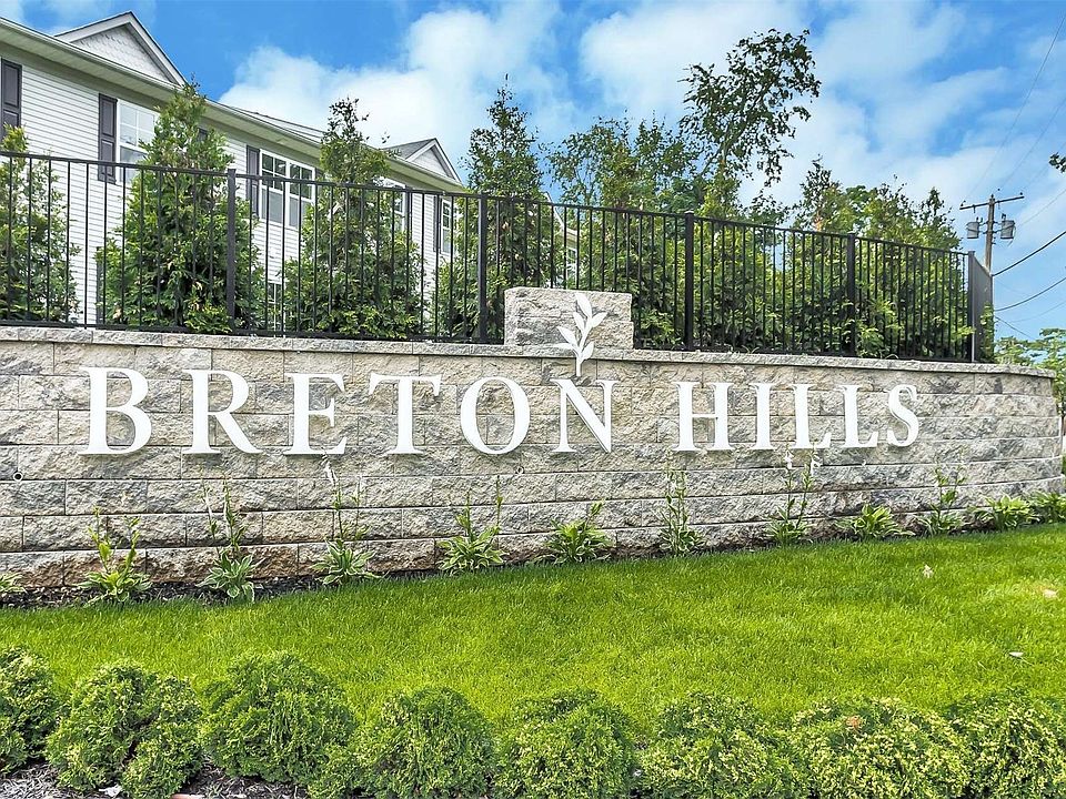 1st image of 307 Breton Way