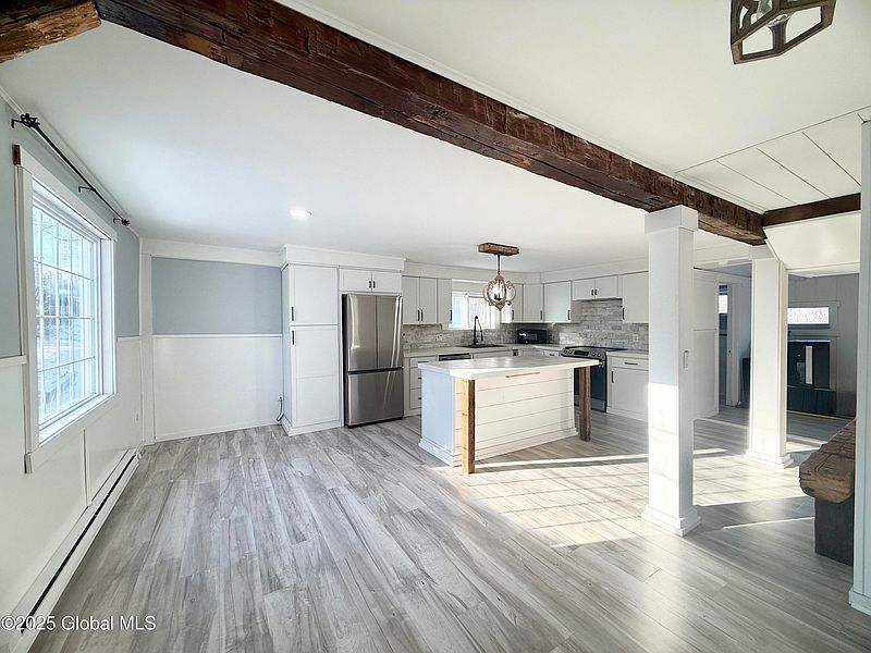 4th image of 3504 Rosendale Road