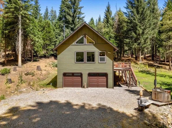 2218 Eddy Cir, Mount Shasta, CA 96067