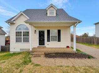 10805 Hollyview Ct, Louisville, KY 40299