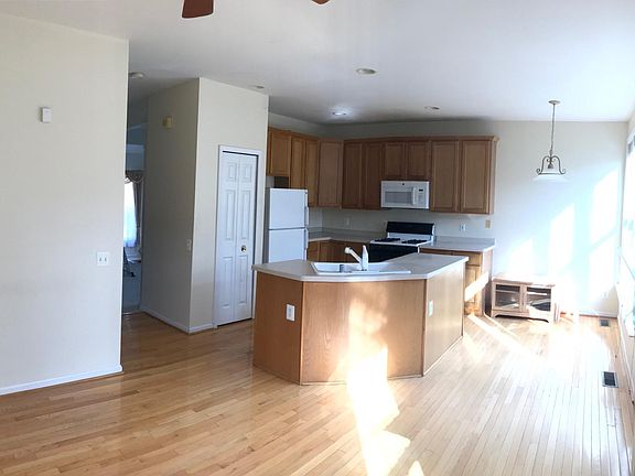 5th image of 4612 Fair Valley Dr