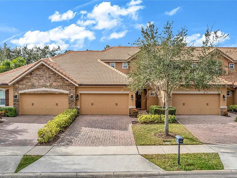 10345 Belfry Cir — Photo 1