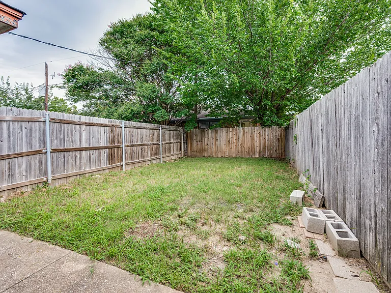 5431 Wild West Dr — Photo 20